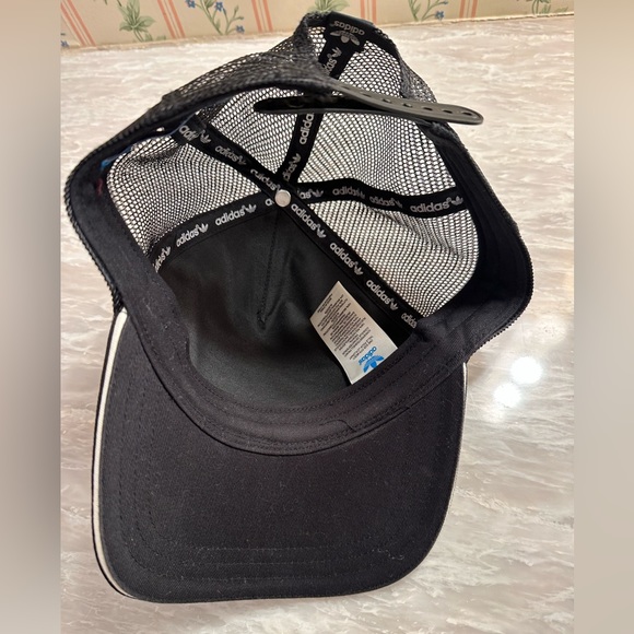 Adidas Black Trucker Hat - Picture 4 of 5